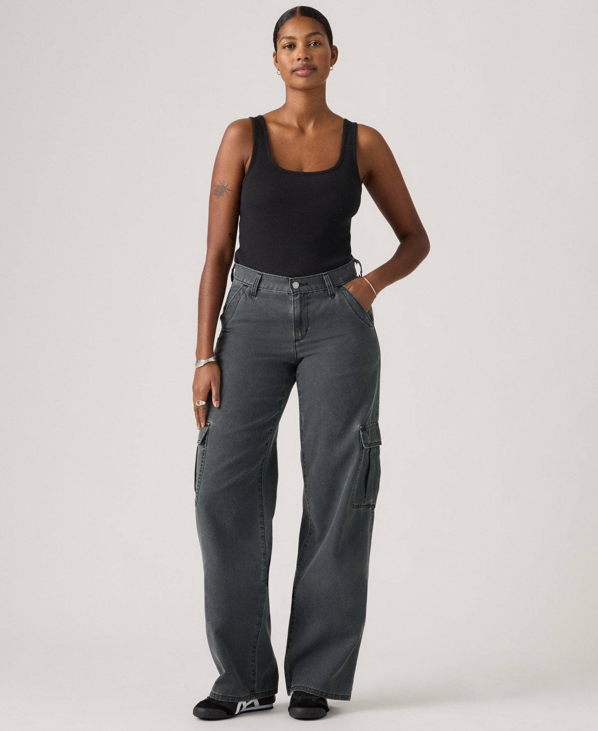 Levi's Women's Superlow Loose Cargo Jeans - Meteorite | Macy's