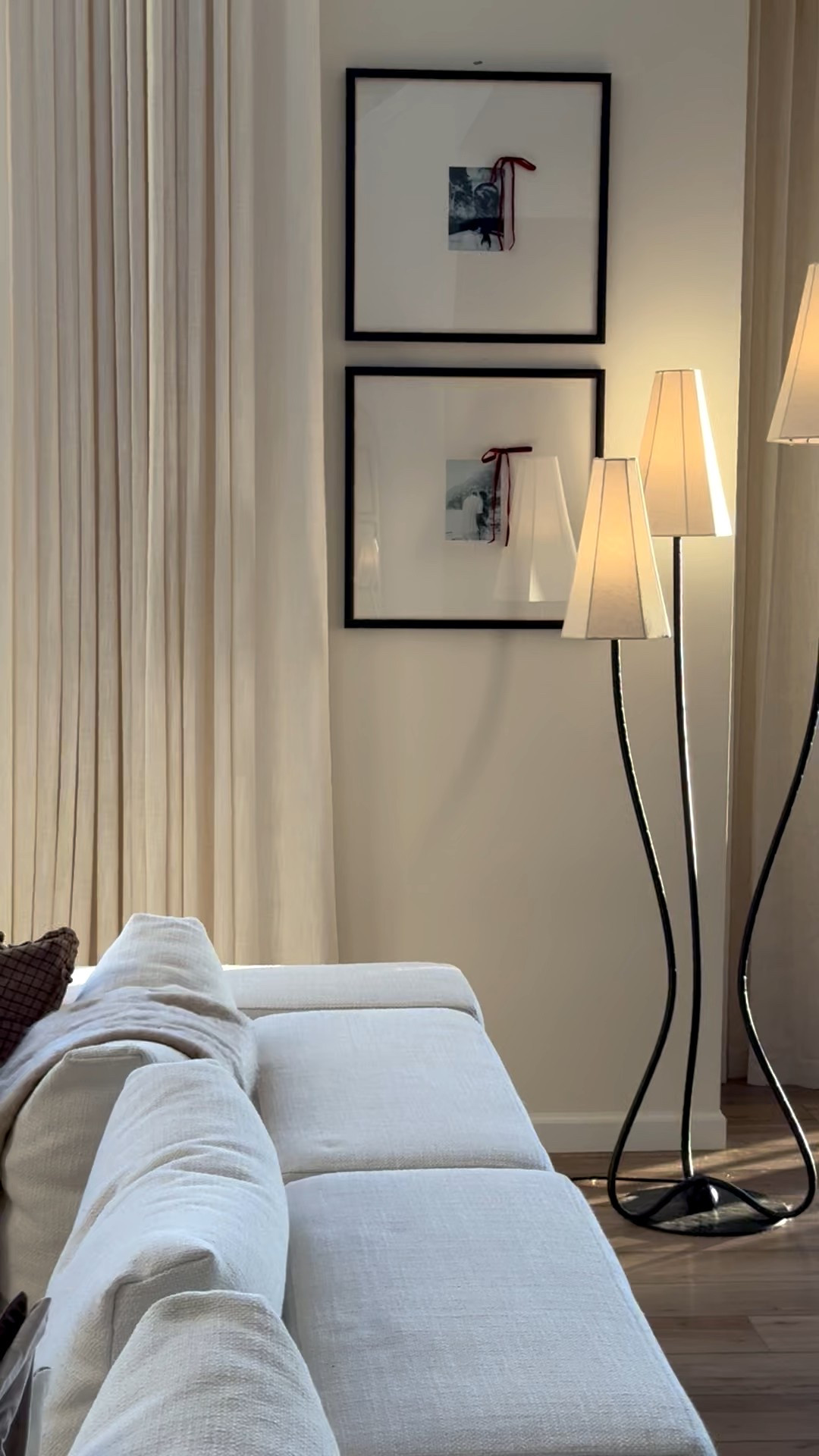 The softest glow from this lamp… it just ties the whole corner together✨

#LTKHome #LTKFindsUnder100 #LTKOver40