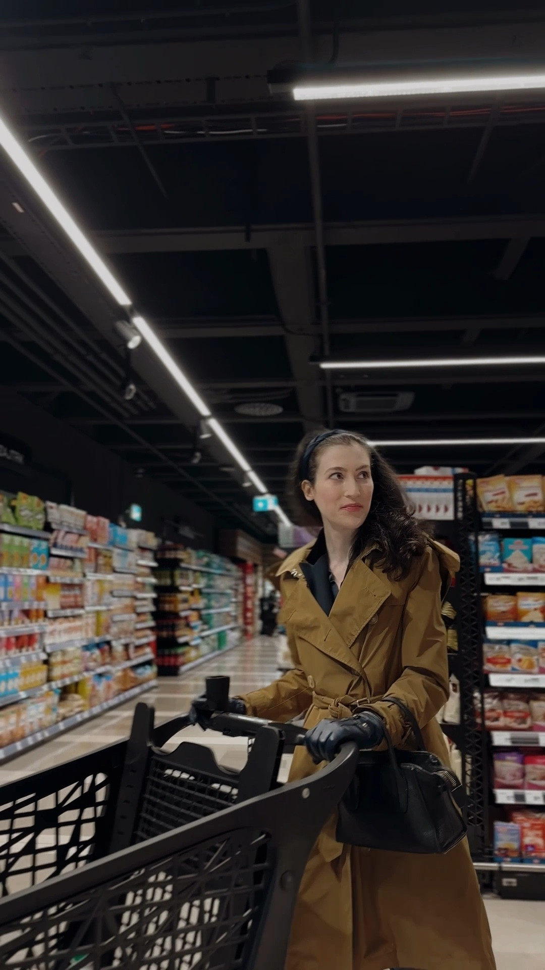 Grocery shopping outfit, rainy day outfit, fall outfit, autumn outfit, layering, trench coat, jeans, sneakers, casual fall outfit, casual autumn outfit, casual trench coat outfit, beige trench coat outfit, tan trench coat outfit, trench coat outfit, trench outfit, wedge sneakers outfit, Burberry trench coat, a.p.c. Paris, Isabel marant

#LTKWorkwear #LTKSeasonal #LTKTravel