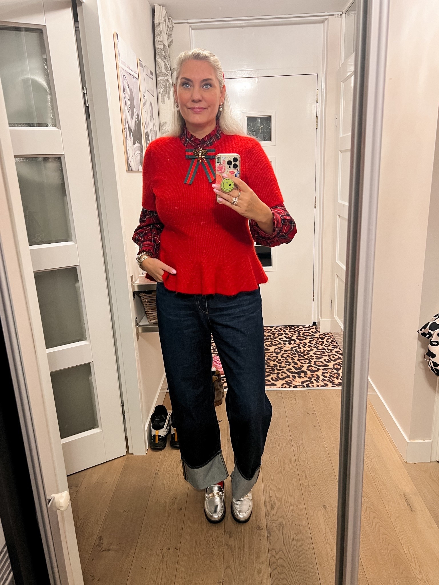 OOTD - Maandag. Rood geruite blouse (xl), rood gebreide peplum top (L), donkerblauwe jeans met grote omslag, rode sokken en zilverkleurige loafers. 

#LTKeurope #LTKstyletip #LTKwinter