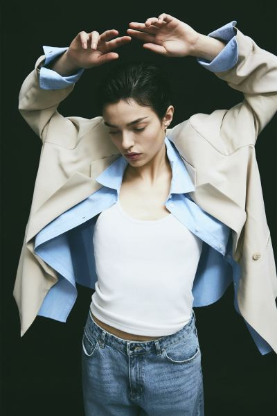 Double-breasted blazer | H&M (UK, MY, IN, SG, PH, TW, HK)