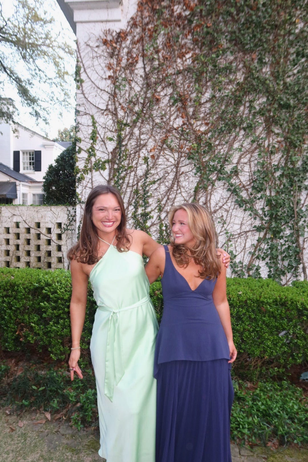 FORMAL DRESS!!! 
I used the neck piece as a belt and I loved it!!!

Lucy Paris Devon Halter Scarf Dress

#LTKU #LTKootd #LTKgrwm