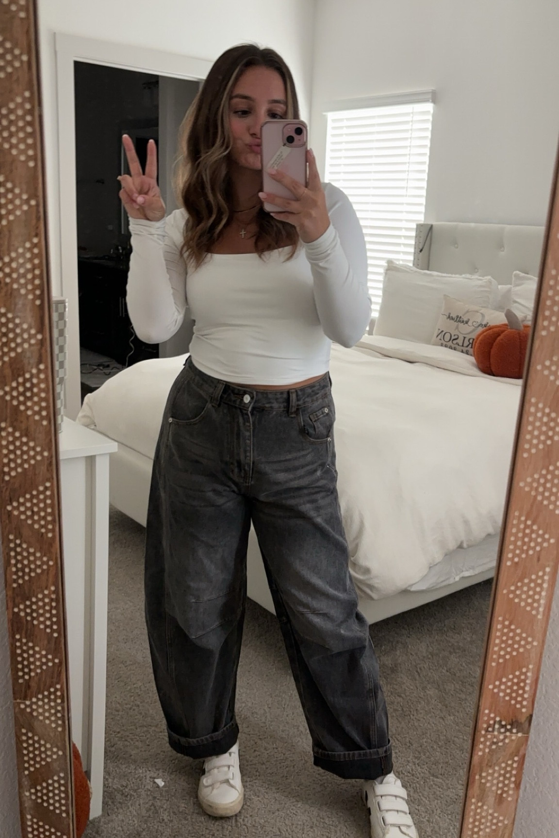 Barrel Jean trend 🤝 me ✌🏻

#LTKU #LTKStyleTip