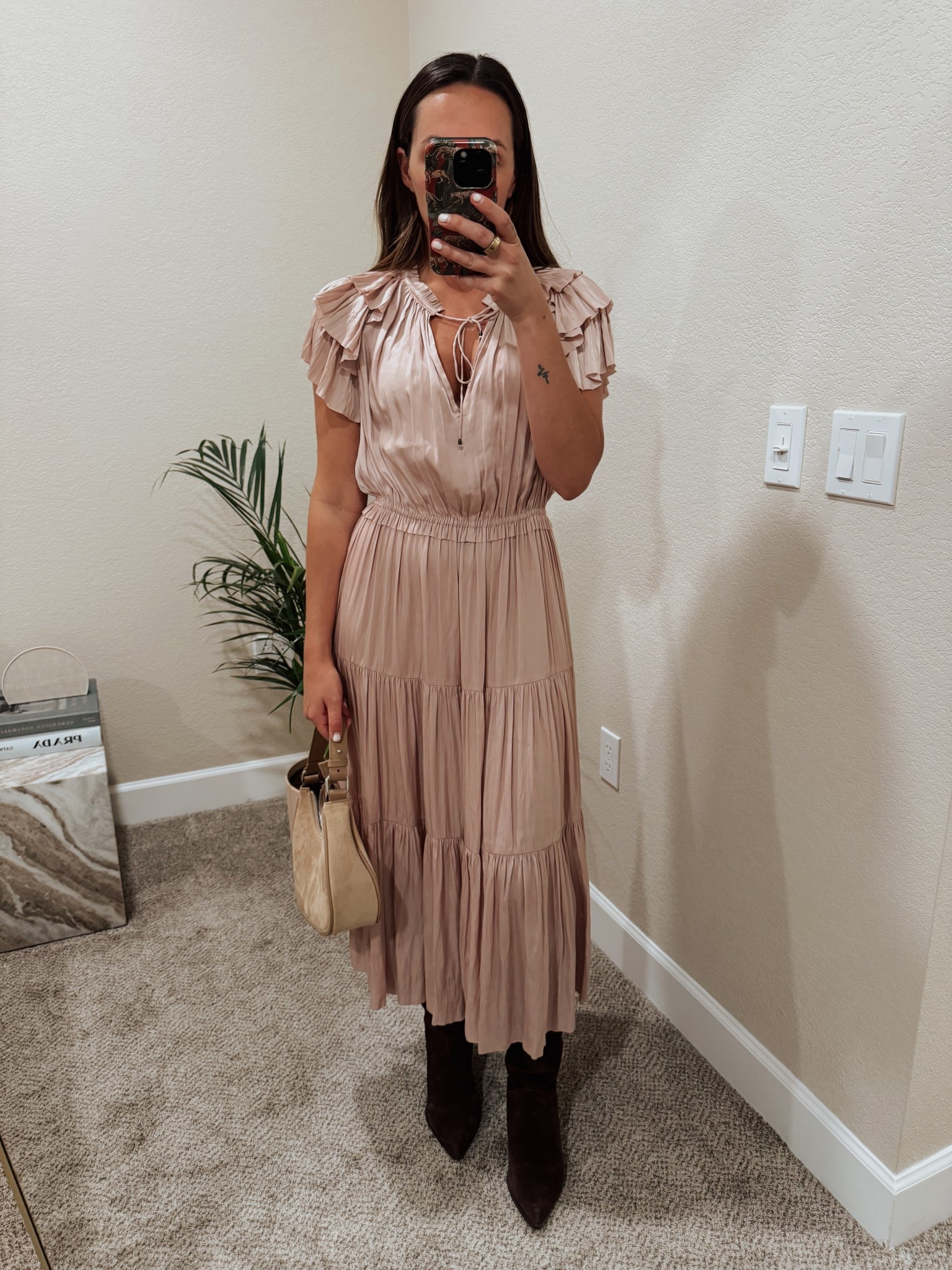 🛍️ Snag the full look via my affiliate links — trust me, this dress sells fast!📌 

#AffiliateLink #NeutralStyle #MidiDressLook #FallFashion2025 #PinterestFinds #OOTD #ChicOnABudget #StyleCrush

#LTKItBag #LTKStyleTip #LTKTravel