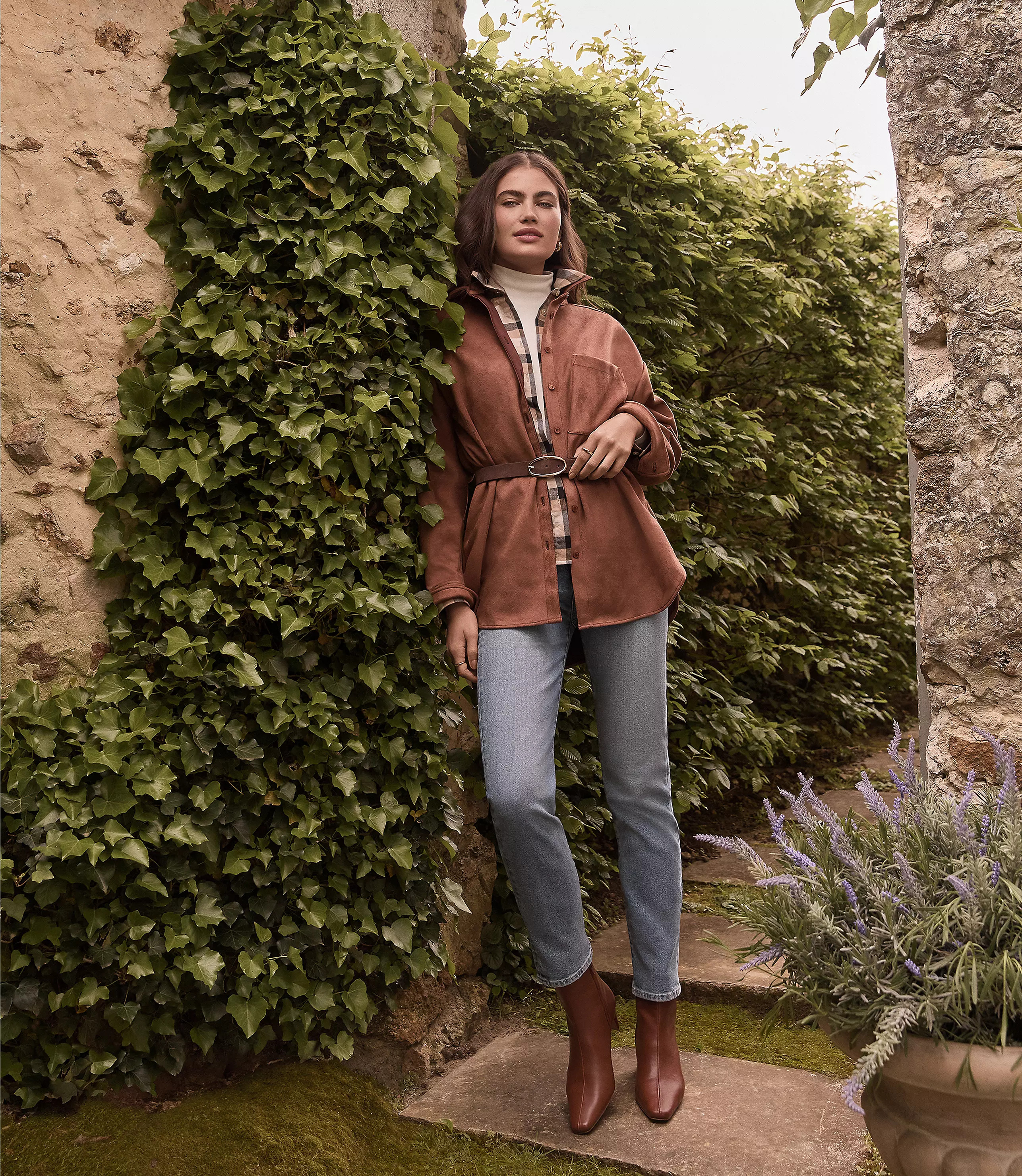 High Rise Slim Jeans in Mid Vintage Wash | LOFT