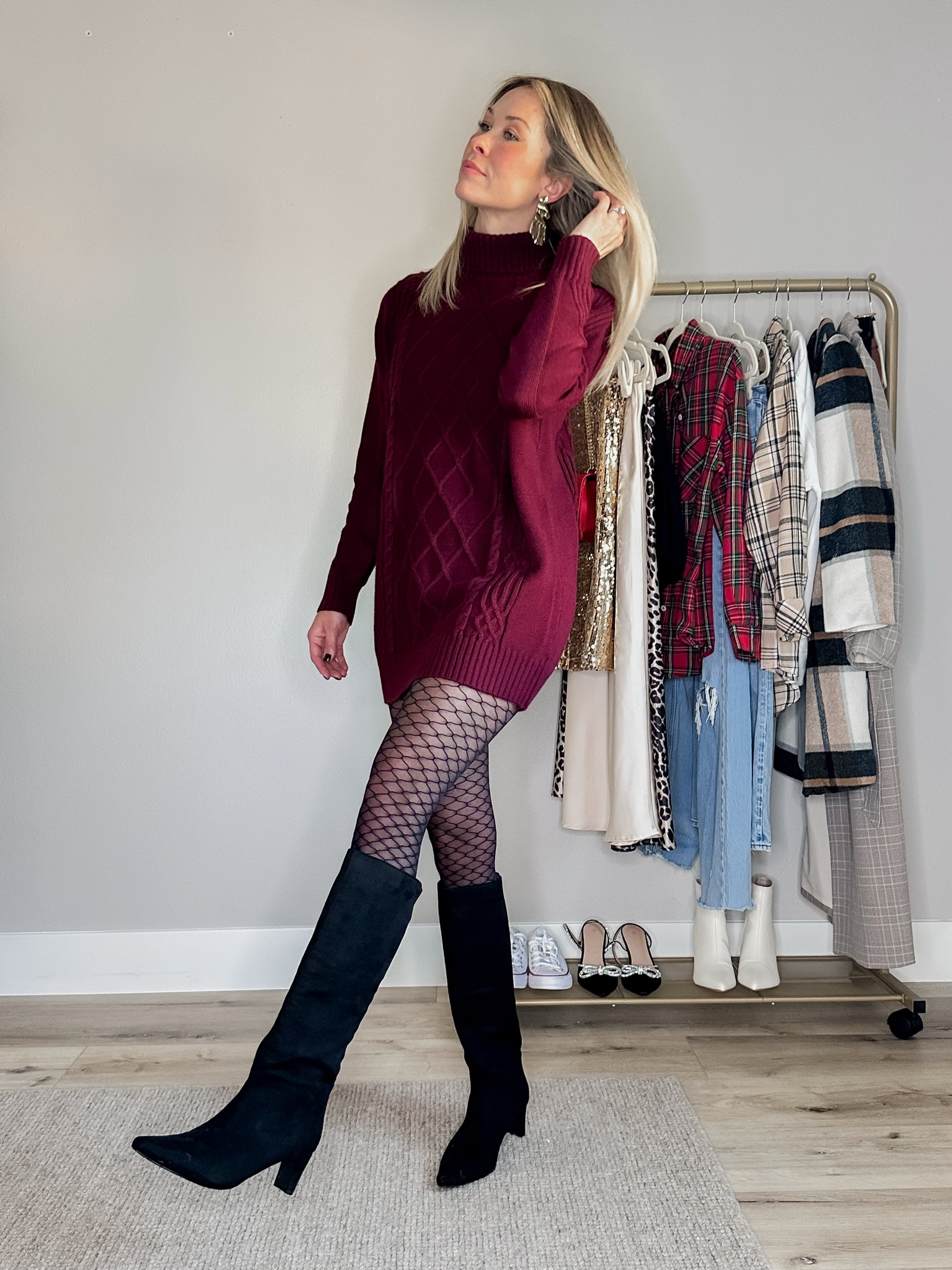 Cozy chic Christmas / holiday party outfit 
I’m 5’5” for reference, wearing size XS in this sweater dress 🫶🏼



#christmaspartyoutfit #holidaypartyoutfit #partyoutfit #sweaterdress #boots #winterchic #partyvibes #christmasvibes

#LTKFindsUnder50 #LTKStyleTip #LTKHoliday