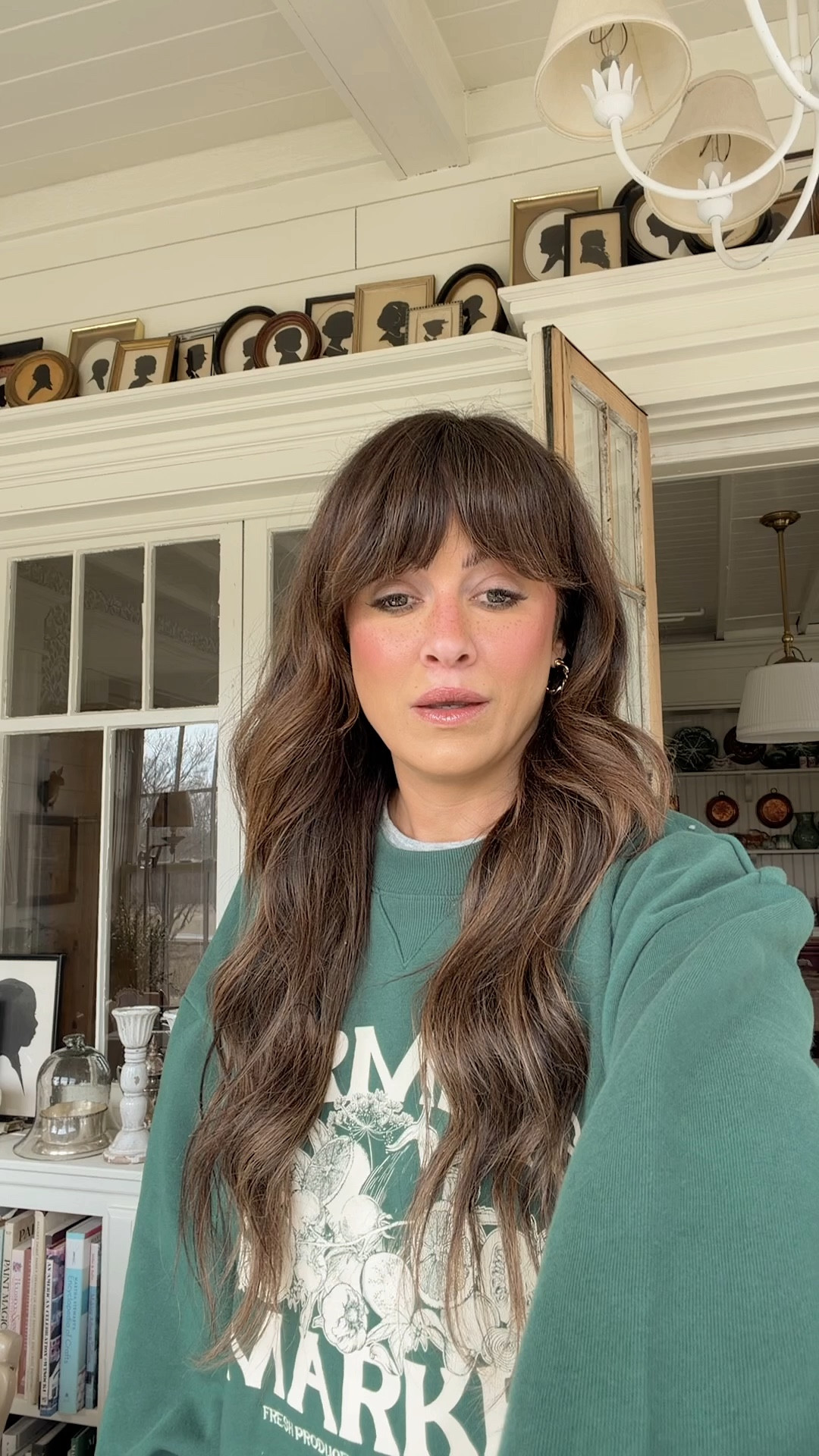 Cozy cottage sweatshirt 

#LTKmomlife #LTKSeasonal #LTKootd