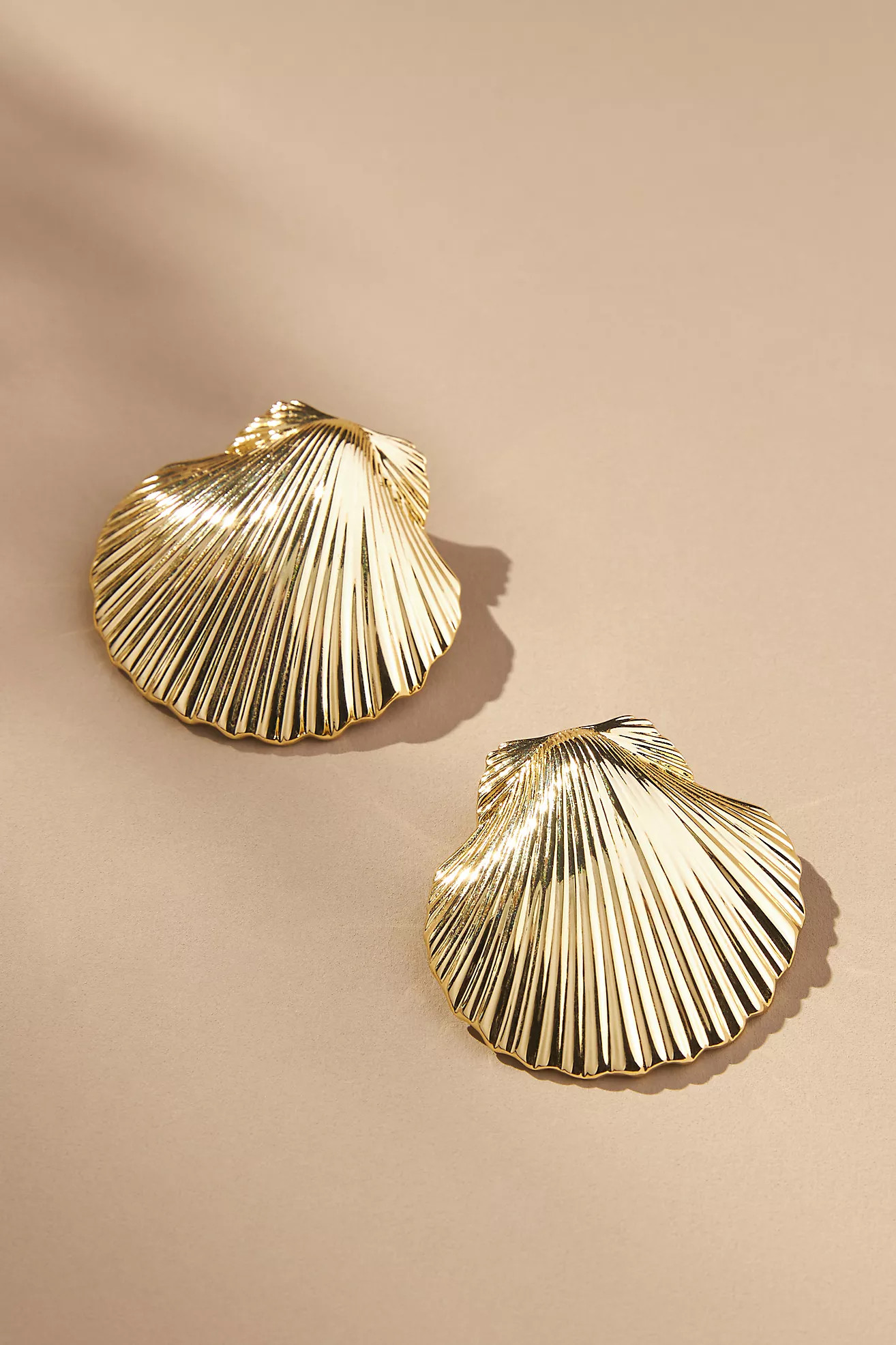 Mignonne Gavigan Anisah Shell Post Earrings | Anthropologie (US)