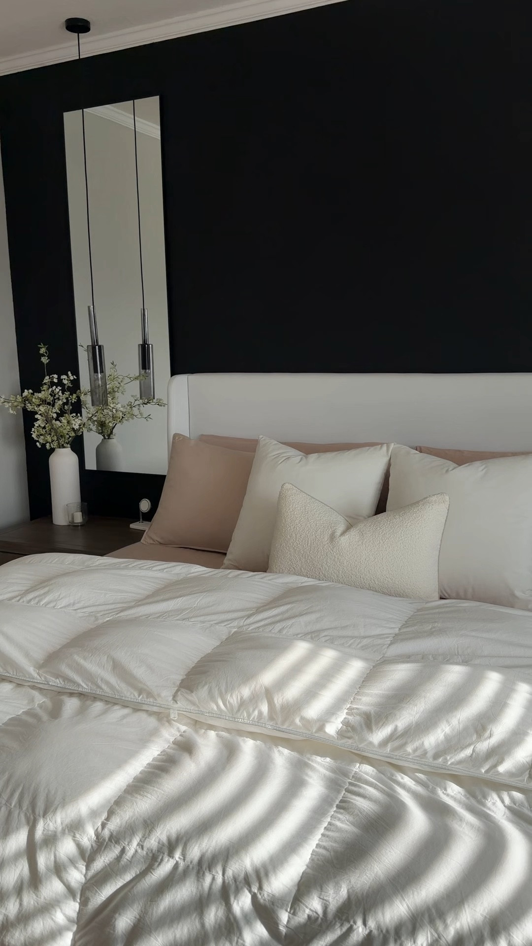 Cooling sheets that are actually good 👏🏼 #bedding #hotsleeper

#LTKHome #LTKSaleAlert #LTKSeasonal