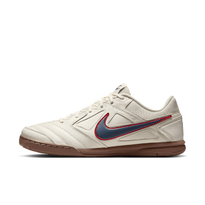 Nike GatoMen's Shoes | Nike (US)