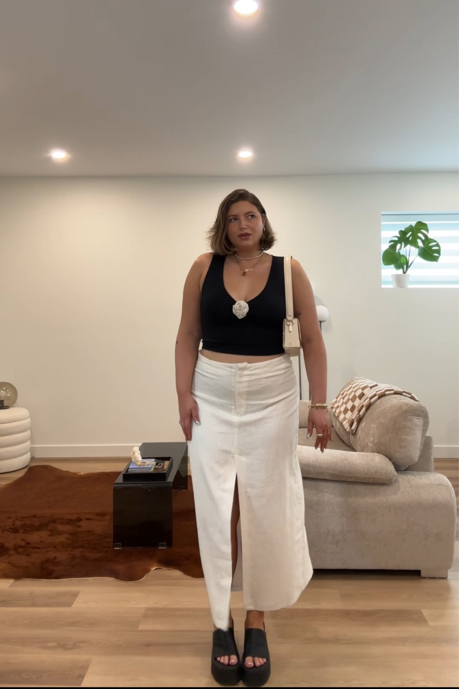 Midsize outfit, midsize outfit inspo, linen skirt, Aritzia bloom top 

#LTKcurves #LTKstyletip #LTKmidsize