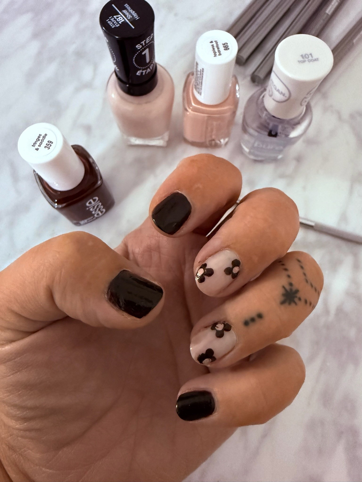 At home manicure. Nail art.

#LTKFindsUnder50 #LTKBeauty #LTKOver40