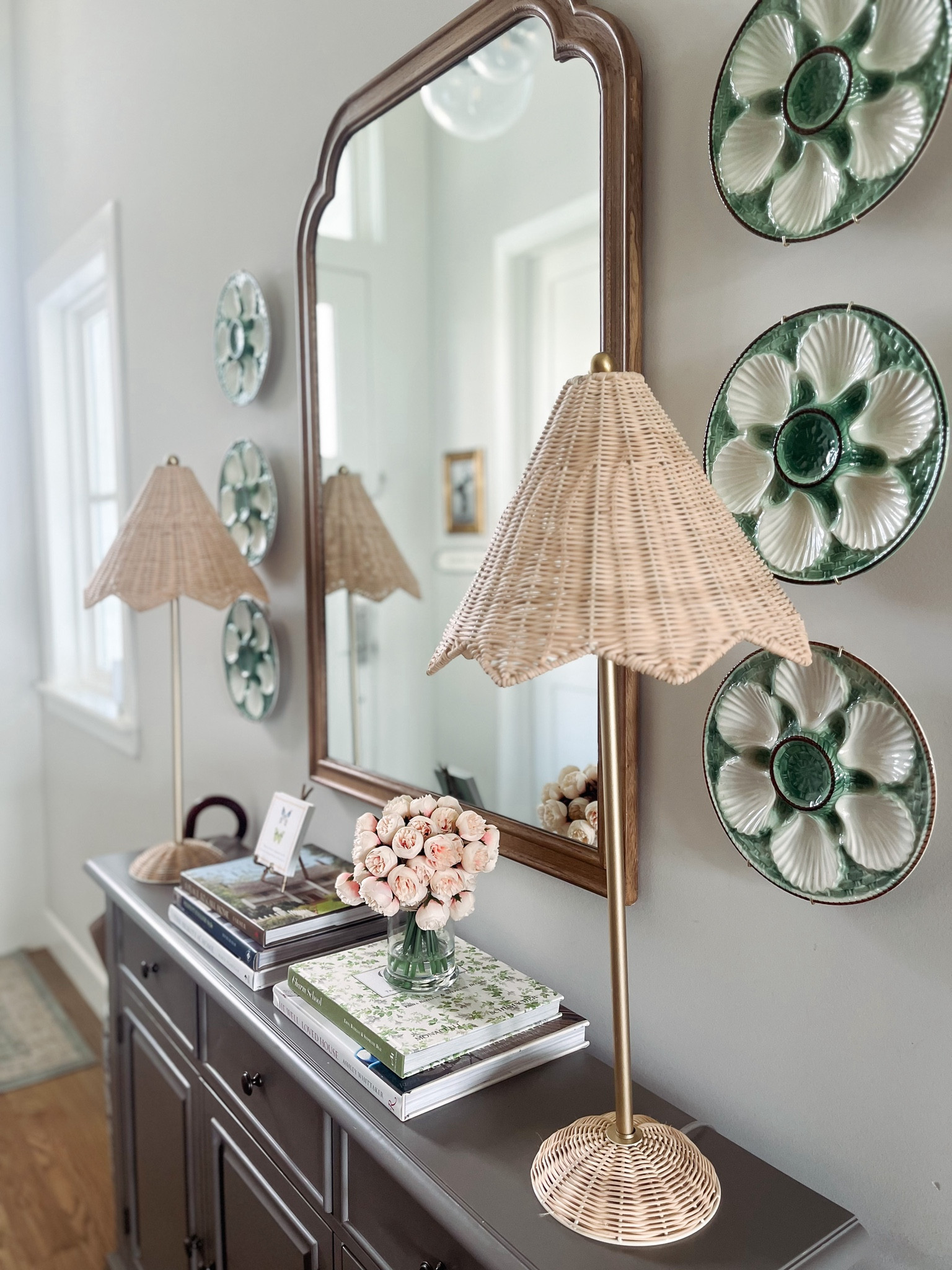 Entryway styling  💙 

#LTKstyletip #LTKhome