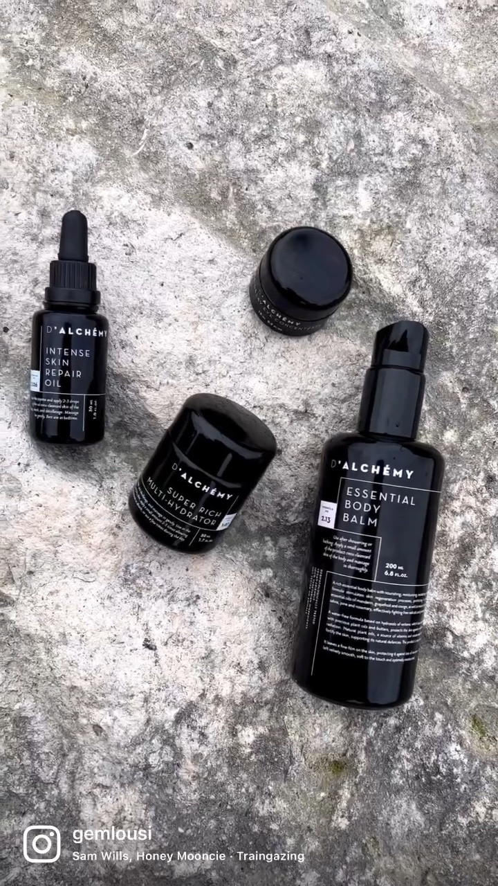 A few of my favourites from the wonderful @dalchemyskincare_uk I was hooked in many months ago by the intensive skin repair oil. Beautiful, luxurious products full of natural organic ingredients and pure essential oils. Even down to the packaging which is made from biophotonic glass in order to preserve the value of ingredients and their potency. The products speak for themselves! Stunning 

Products featured:

Essential Body Balm 
Intensive Skin Repair Oil 
Super Rich Multi Hydrator 
Age Delay Eye Concentrate 

#skincare #cleanskincare #naturalbeauty #organicbeauty #dalchemyskincare #dalchemy #dalchemyskincare_uk #skincareroutine #skincareproducts #skincarelover #skin #antiage #antiageing #antiageingskincare #essentialoilsskincare #skincarefavorites #topskincare #skincarereels #skincareover30 #skincareover40

#LTKbeauty #LTKsalealert #LTKGiftGuide