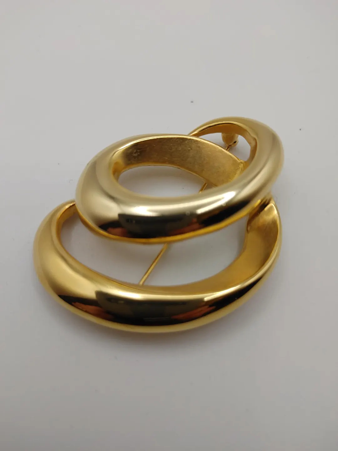 Vintage Dimensional Gold Plated Interlocking Oval Pin | Etsy (US)