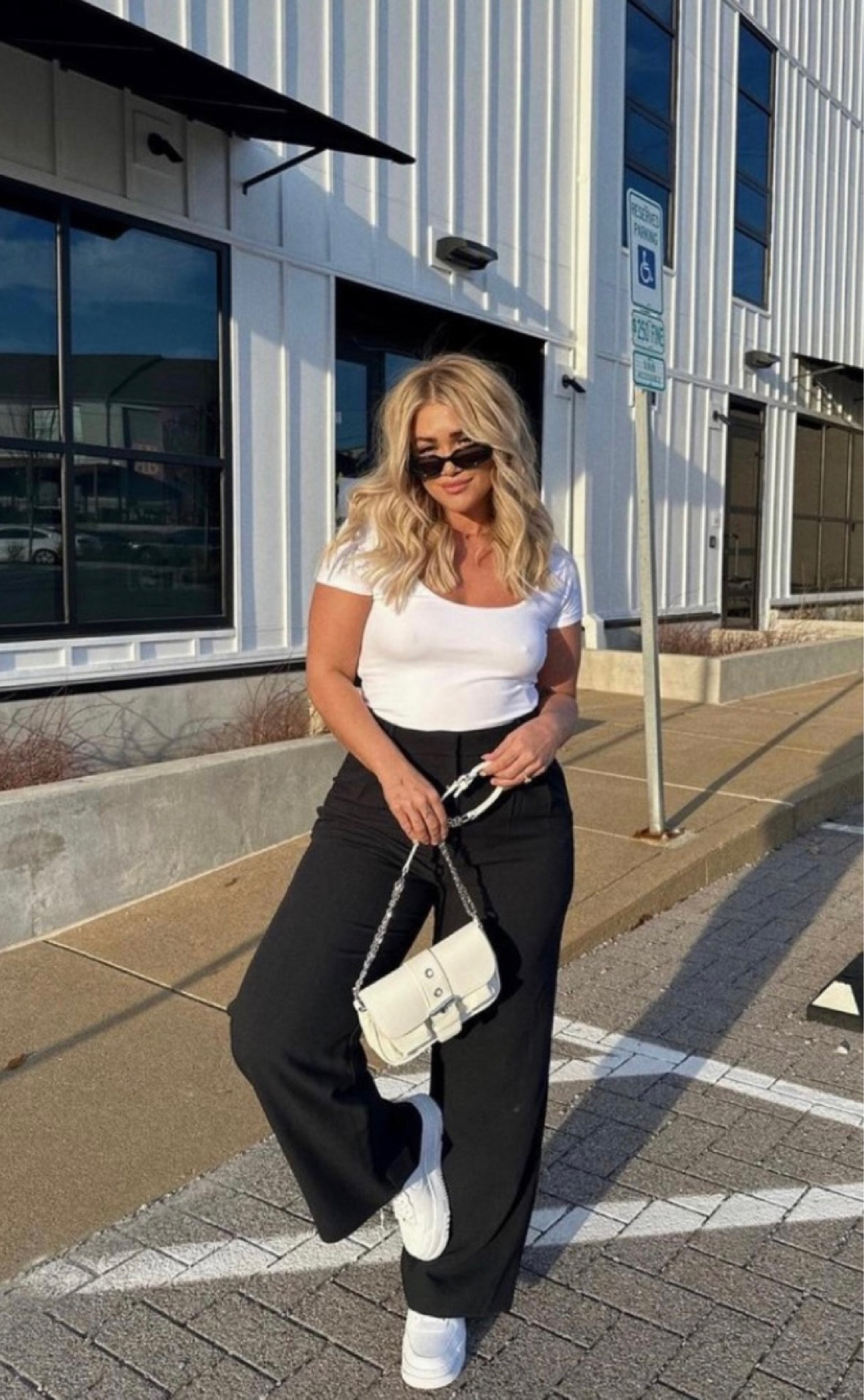 Simple everyday outfit idea! 

Top // medium 
Pants // 30

#midsizestyle #summeroutfit #easystyle