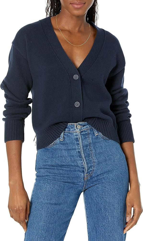 Amazon Essentials Women's Relaxed Fit V-Neck Cropped Cardigan | Amazon (US)