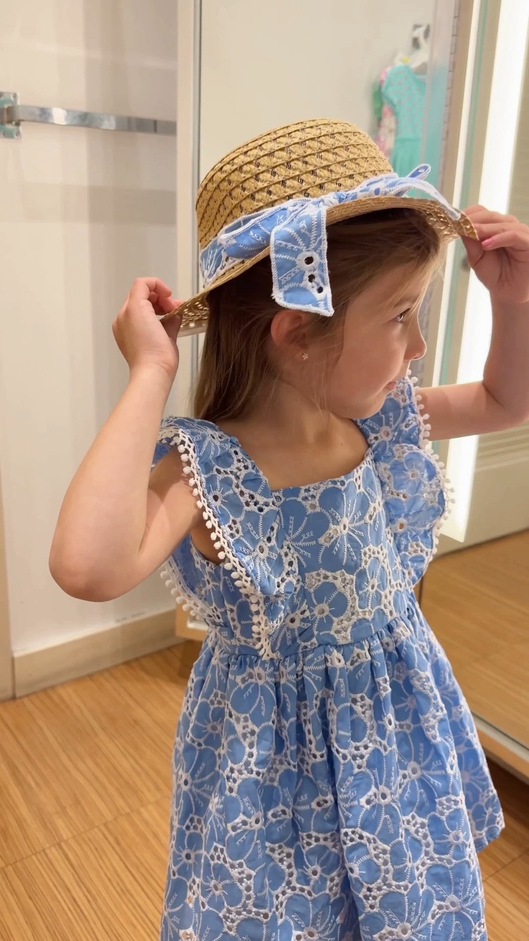 Shopping for dresses with my 5-year-old daughter as a twin mom… all the frills were non-negotiable

Think twirls, bows, and the pieces she’ll actually get excited to wear—sharing the cutest finds we picked together
@Macys 

#LTKootd #LTKmomlife #LTKKids