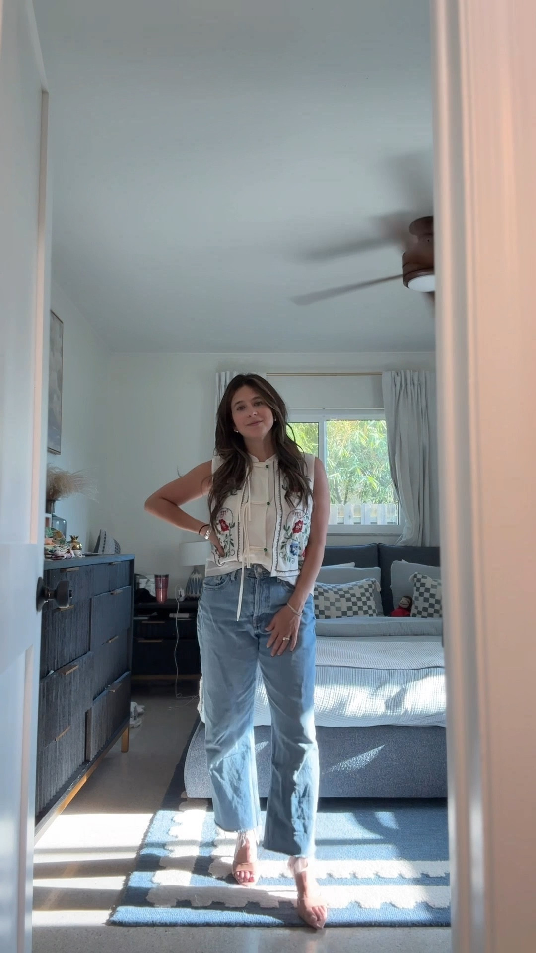 First postpartum night out with girlfriends! I love this new top ❤️

#LTKPetite #LTKFindsUnder100 #LTKStyleTip