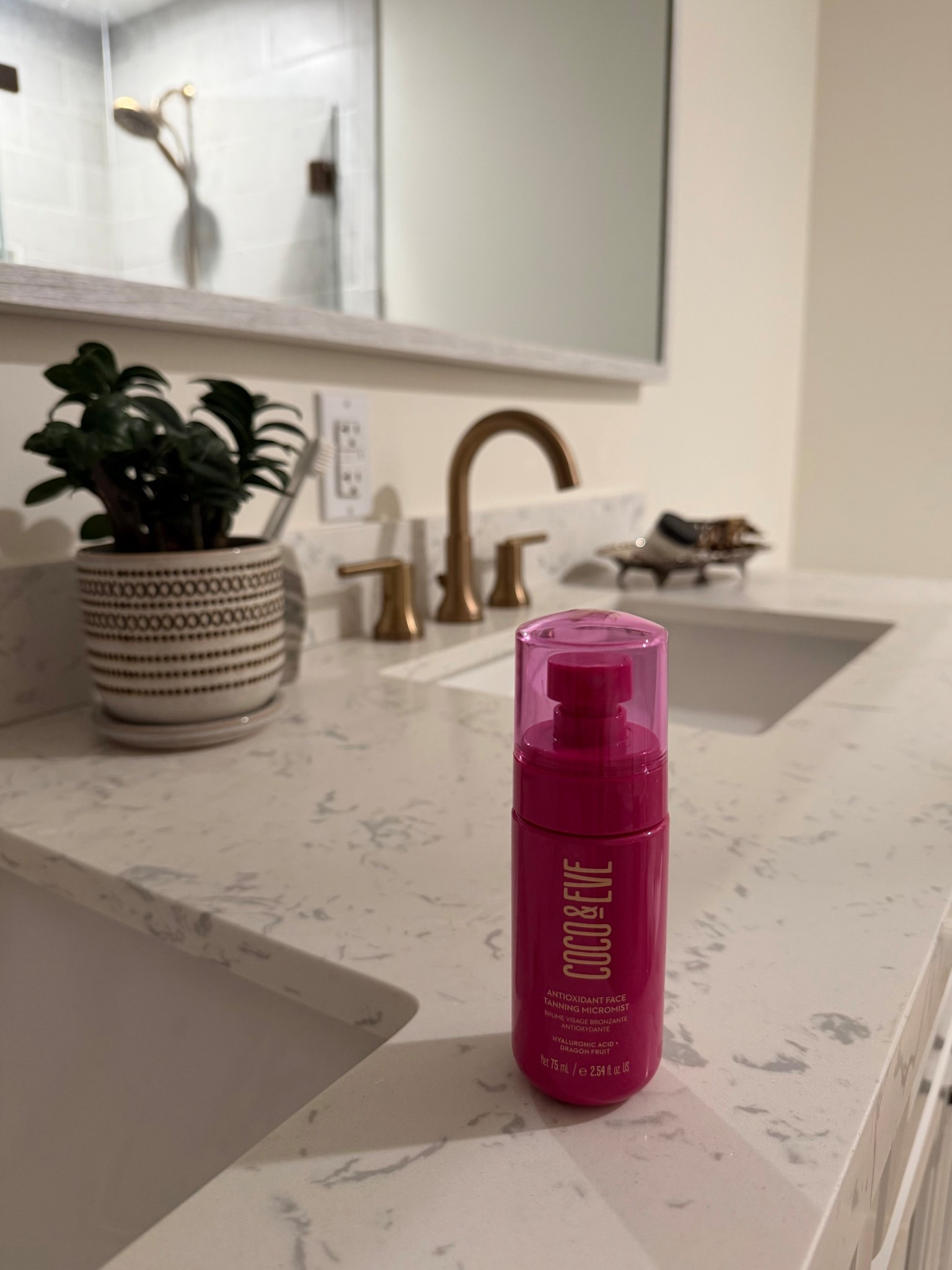 The easiest face tanner! It’s a spray bottle/mist so no mitt or anything required. Hands stay clean and it takes literally 3 seconds to wake up with a glowy tan ✨

#LTKselfcare #LTKmorningroutine #LTKmomlife