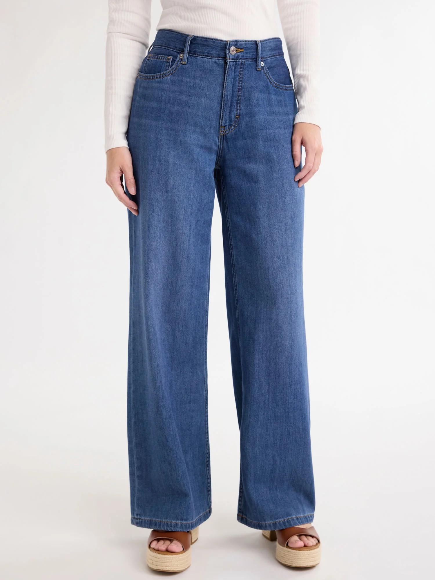 Free Assembly Women’s Midrise Wide Leg Jeans, 32" Inseam, Sizes 0-18 | Walmart (US)