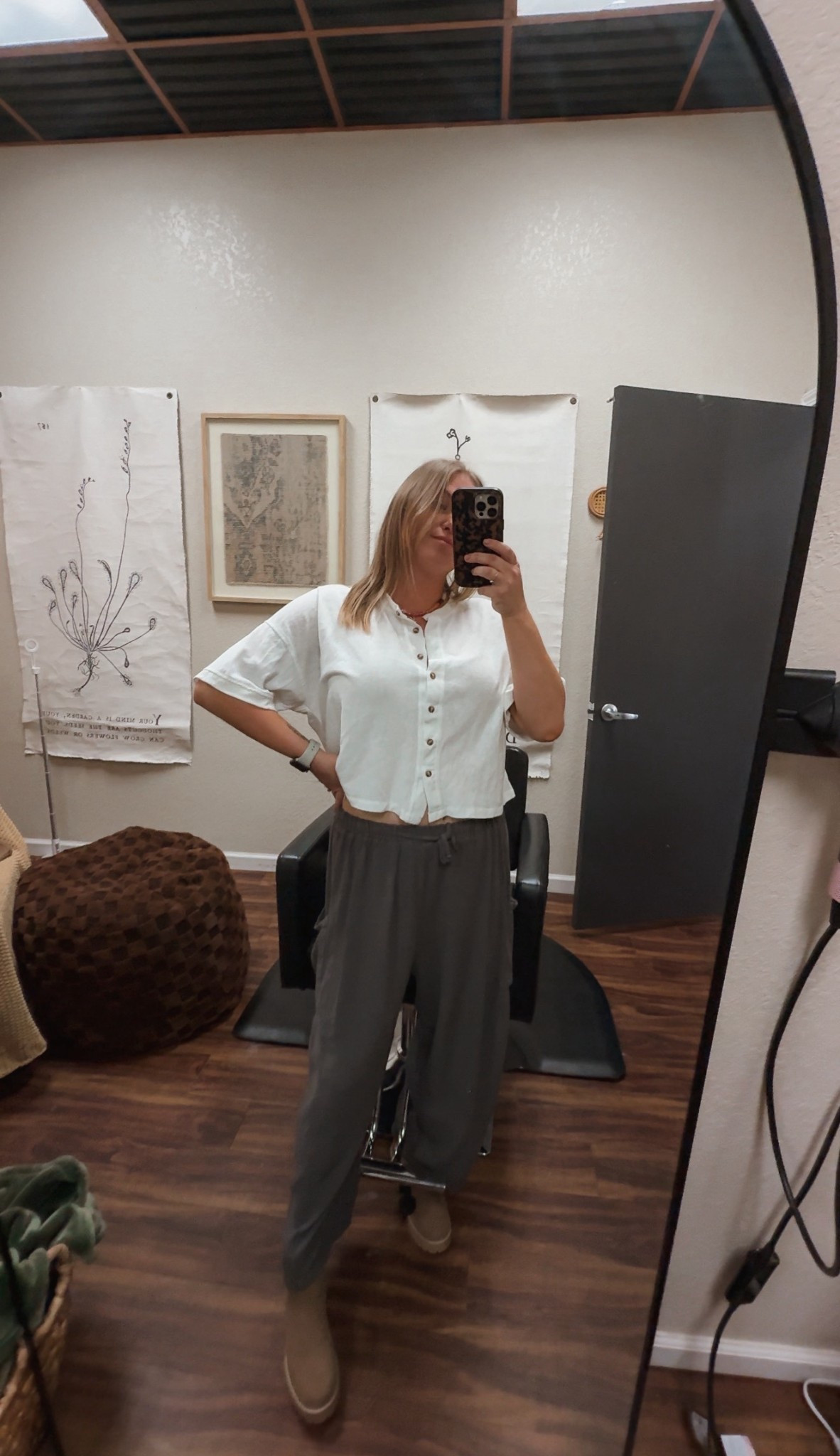 Ootd 🤍



#LTKootd #LTKMidsize #LTKdayinmylife