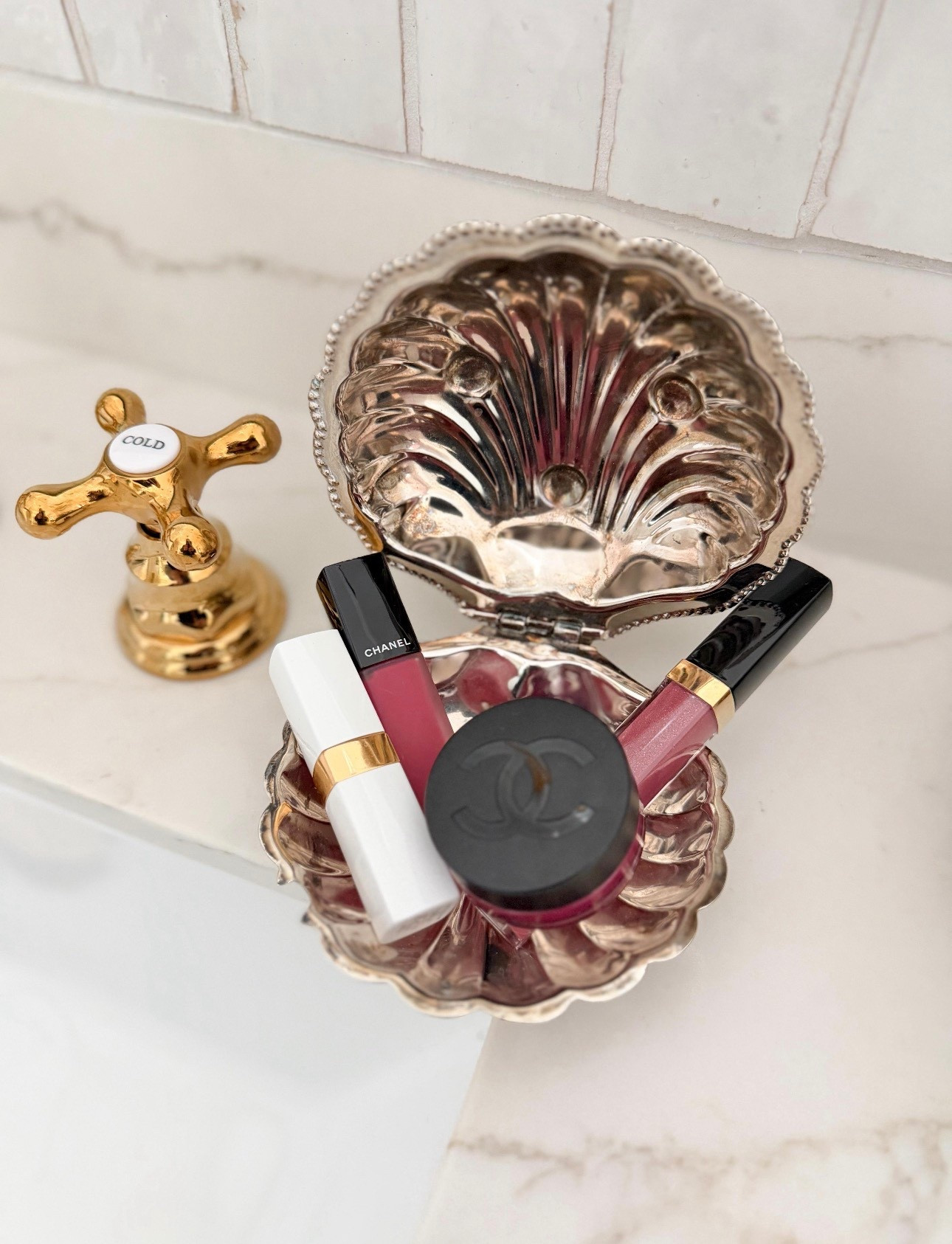 My lip combo!

Follow me at @miriamobrien_ on IG and TikTok! 

#BeautyFinds #LipCombo #ChanelBeauty #DailyBeautyRoutine

#LTKSeasonal #LTKOver40 #LTKgrwm