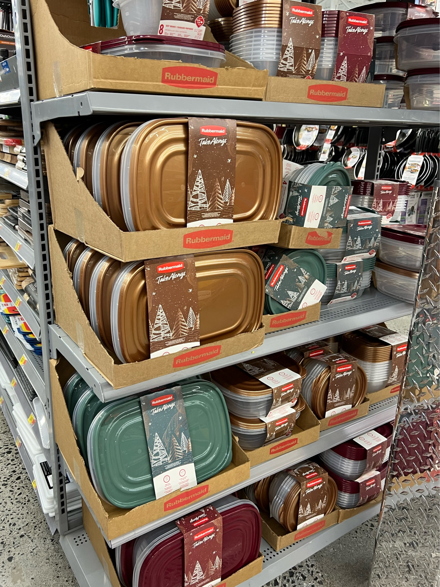 Christmas Rubbermaid good storage containers 

#LTKHoliday #LTKhome