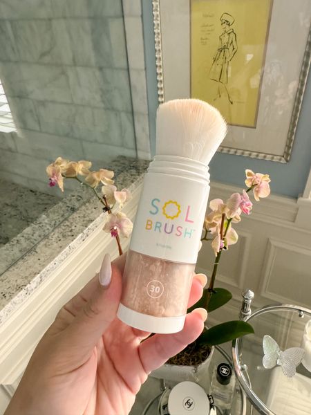 Love this giant brush-on sunscreen powder. I think this will help me get the kiddos tough-to-reach areas like ears and hair parts and necks this summer. I’m going to order another to keep in my car! 