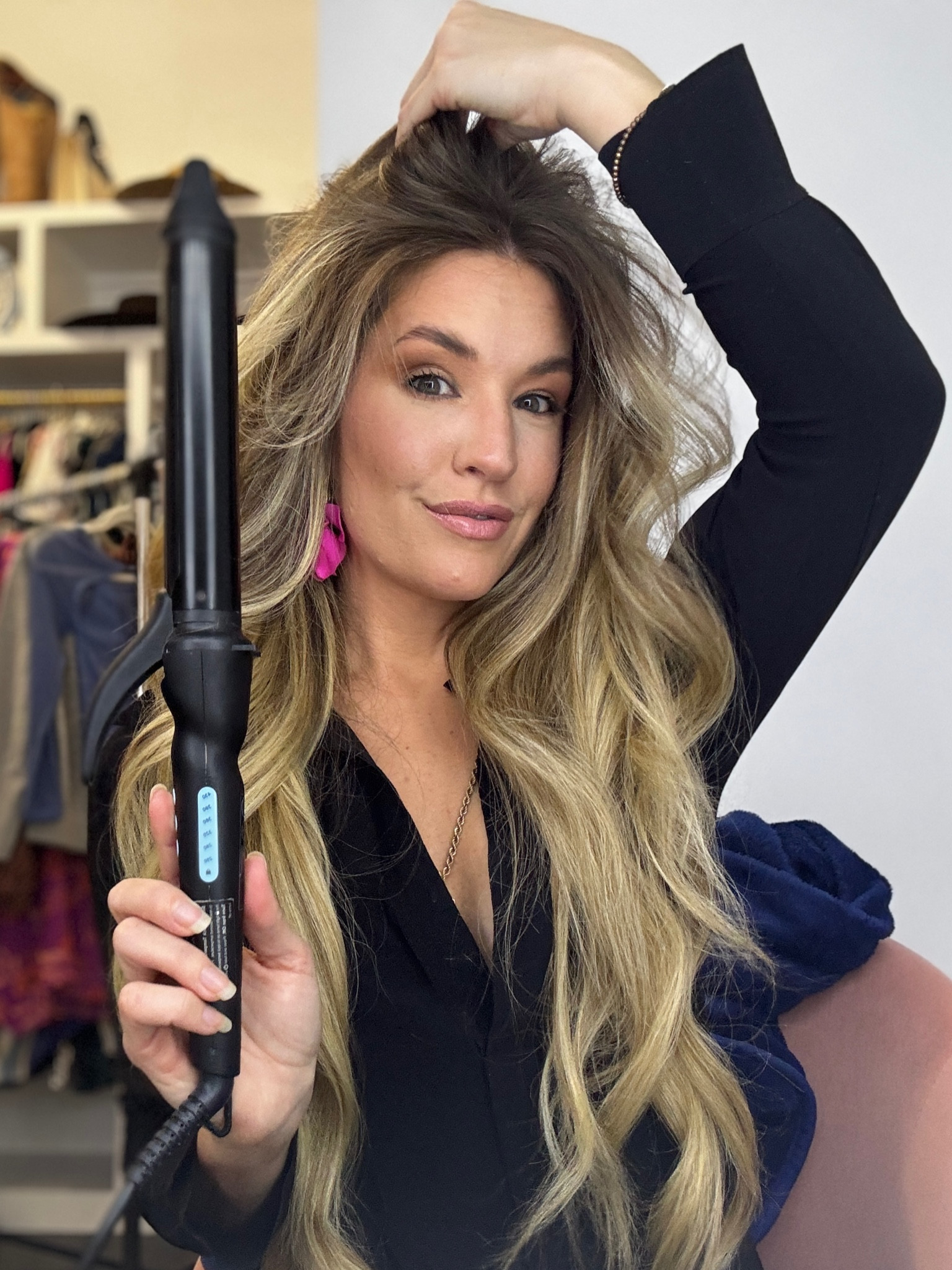 Best curling iron I have ever used on my
hair for styling! 

Bio Ionic long barrels
#hair #style #inspo

#LTKSeasonal #LTKbeauty #LTKtravel