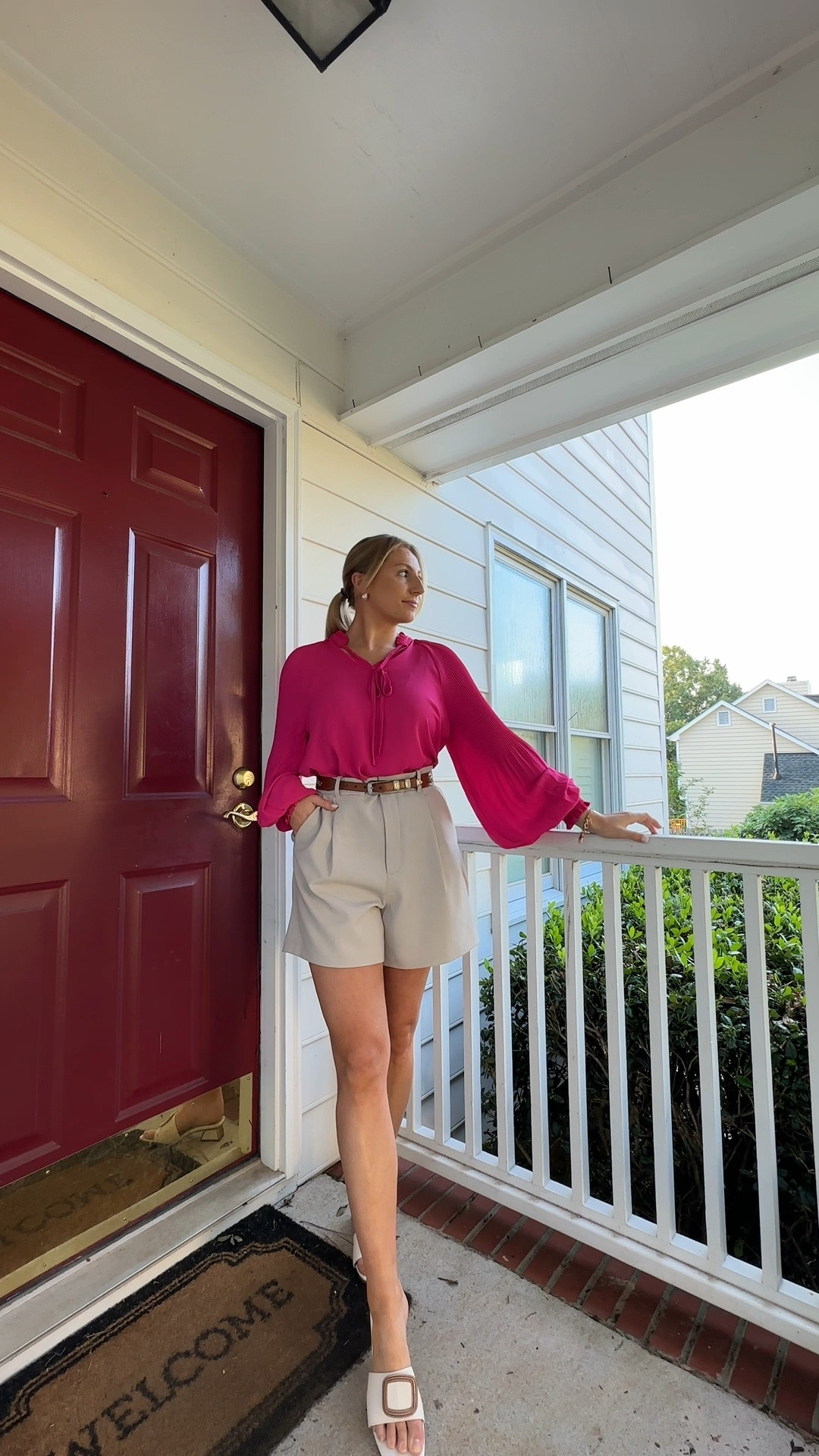 Spring season office wear inspiration ✨ 

The image is wrong for the Abercrombie link but it’s the correct link, I’ve tripled checked lol! 

My Sizing:
Shorts = M - curve love (tbh they can run a little big imo but I’m also in between sizes rn and I’d rather go bigger than smaller!)
Top = M (true to size)
Shoes = 7.5

My Measurements (April) :
Height = 5’6
Bust = 36.2 in
Natural Waist = 27 in
Low Waist = 35.5
Hips = 37in 
Super low waist / hips & full booty = 38.5 in
Weight: 139.3 (on a good day 😉)
Typically Wears = M/L (US 6/8/10)


#LTKVideo #LTKworkwear #LTKSeasonal