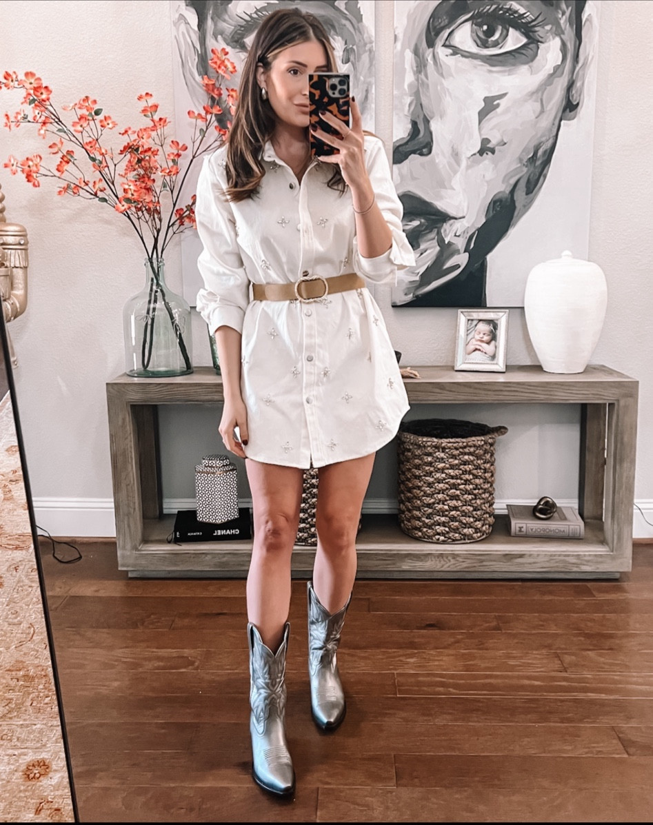 short cowgirl boots with dress Dressing up a pair of Cowboy Boots