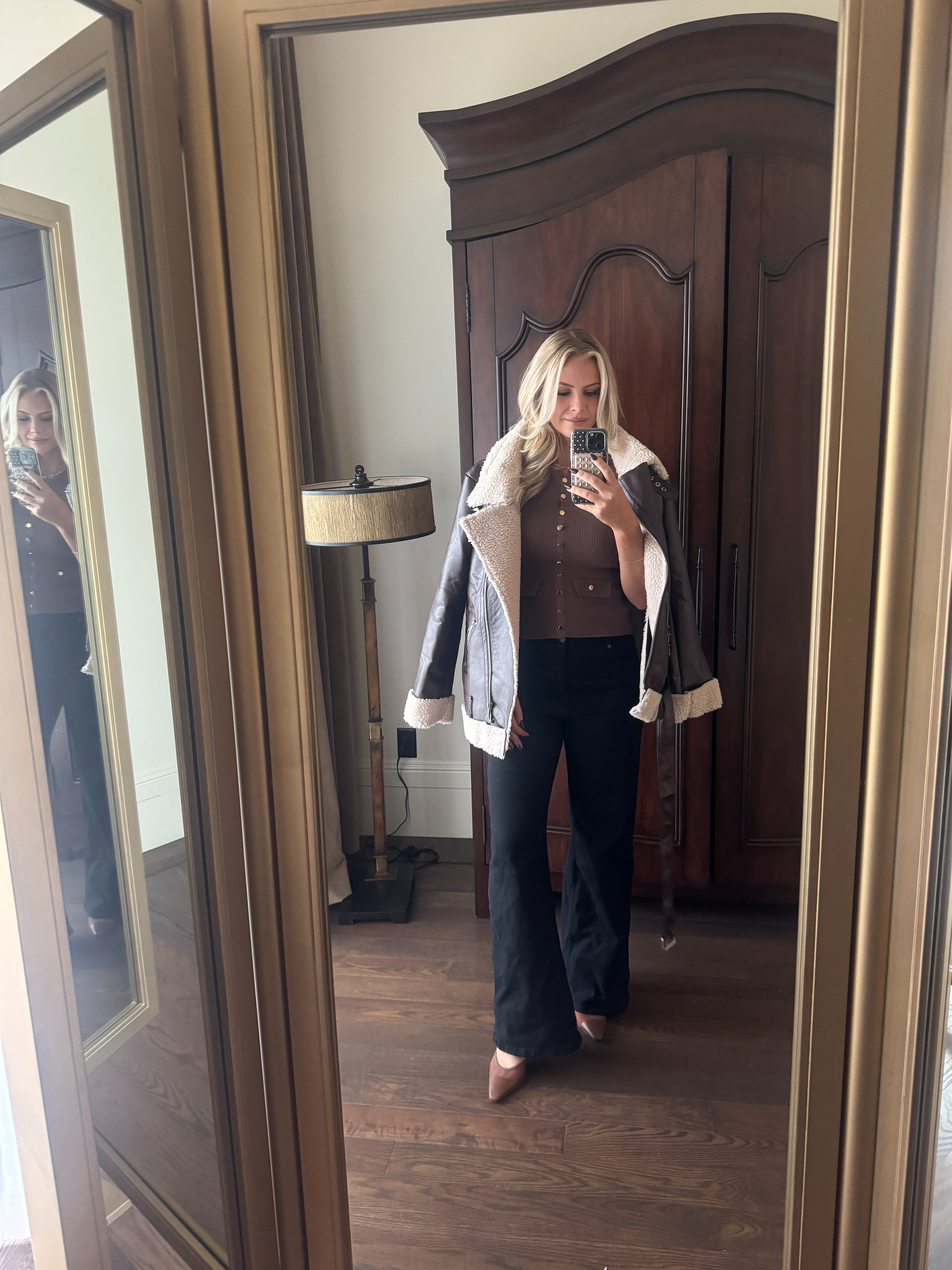 Sweater weather🤎 

 #LTKSeasonal #LTKStyleTip