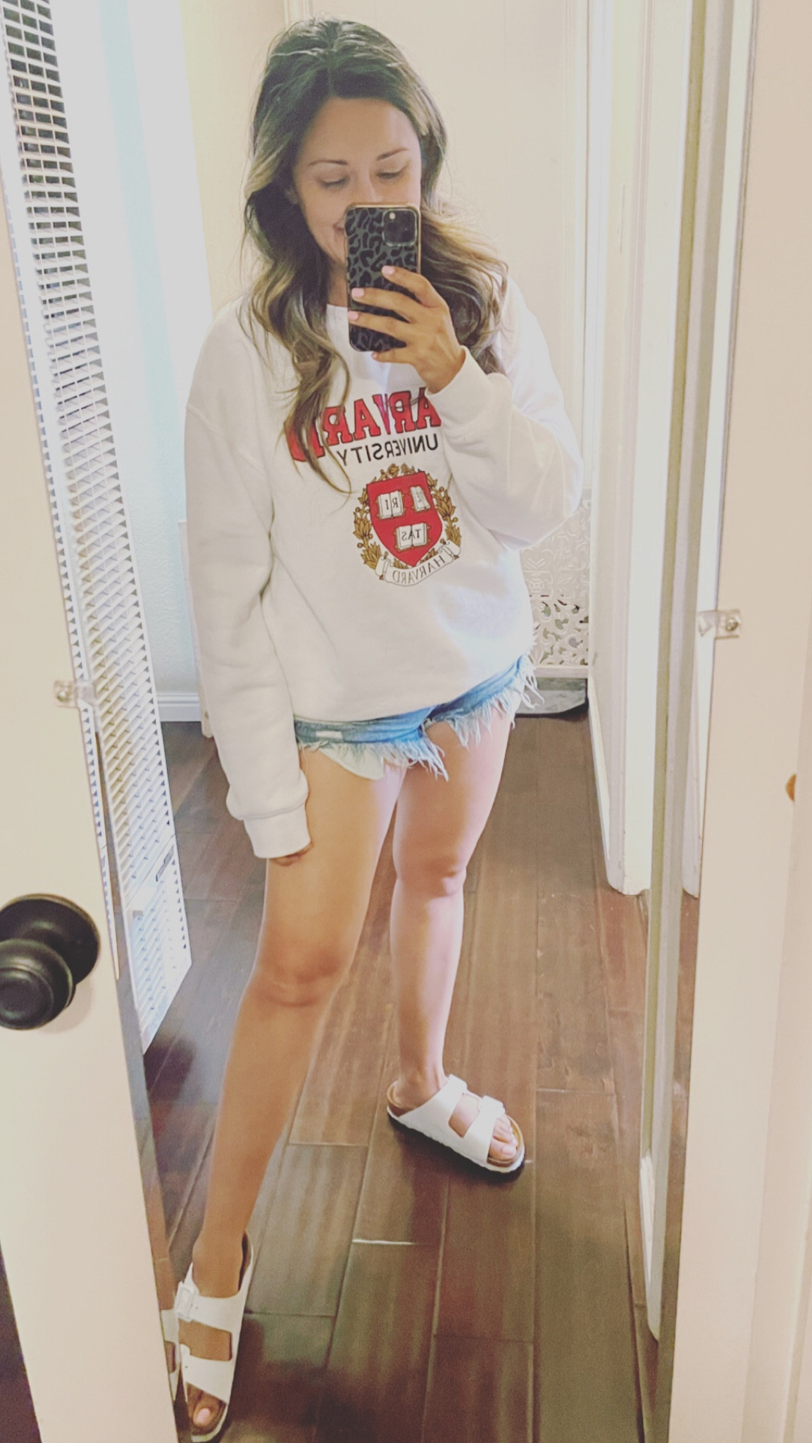 👱‍♂️You got into Harvard Law?
👱🏼‍♀️What? Like it’s hard?

*similar sweatshirts linked*



#LTKshoecrush