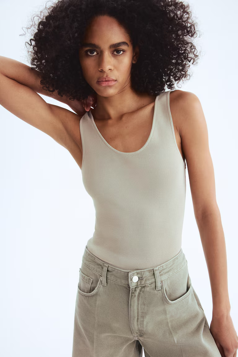 Knitted vest top - Light grey-green - Ladies | H&M GB | H&M (UK, MY, IN, SG, PH, TW, HK)