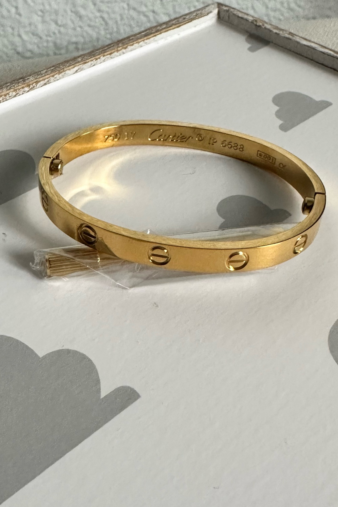 Best Amazon dupe ever!

#LTKsalealert #LTKitbag #LTKFind