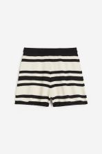 Fine-knit shorts | H&M (UK, MY, IN, SG, PH, TW, HK)