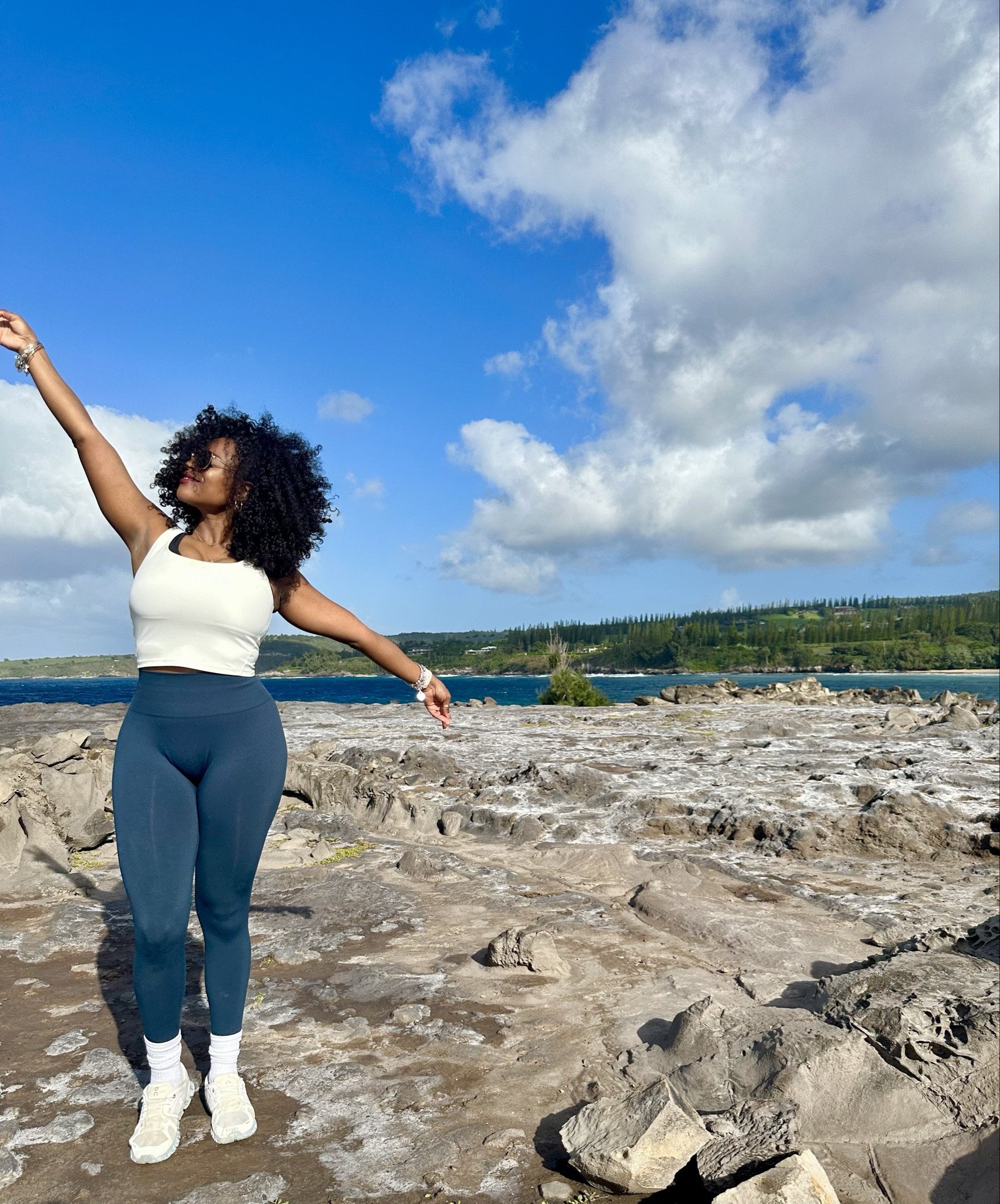 Hawaii did not disappoint 

White top 
Leggings 
On cloud tennis shoes
Workout outfit 
Longline bra 
White workout top 
White sleeveless
Amazon workout 

#LTKFitness #LTKTravel #LTKHoliday