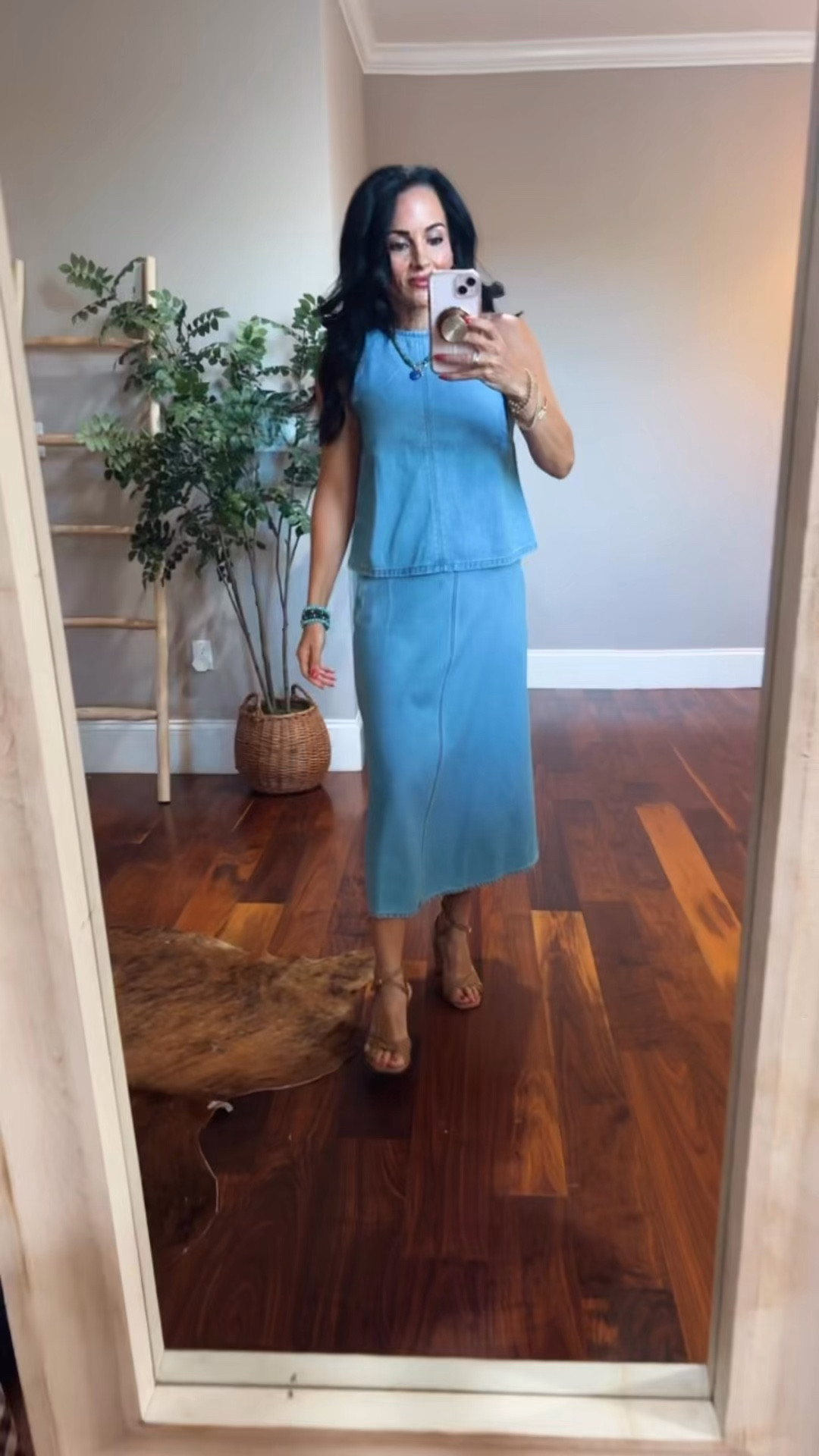 Madewell 2 piece skirt set on sale!! 


#LTKSeasonal #LTKSaleAlert #LTKxMadewell
