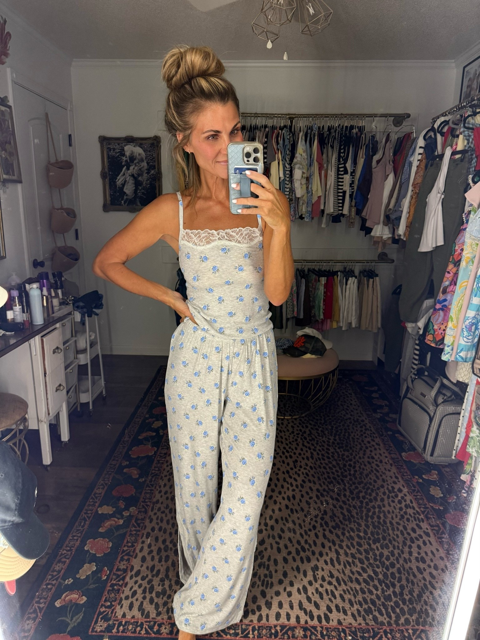 New PJ’s from Aerie! XS top, S bottom (couldve dINE an XS) very stretchy!

#LTKdayinmylife #LTKOver40 #LTKHome