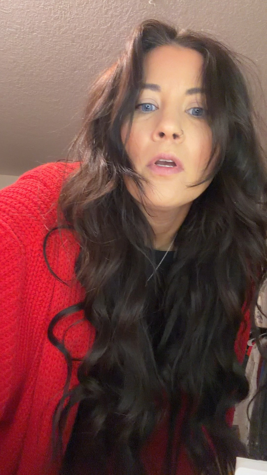 What do we think of this outfit?? Giving valentines enough?? 