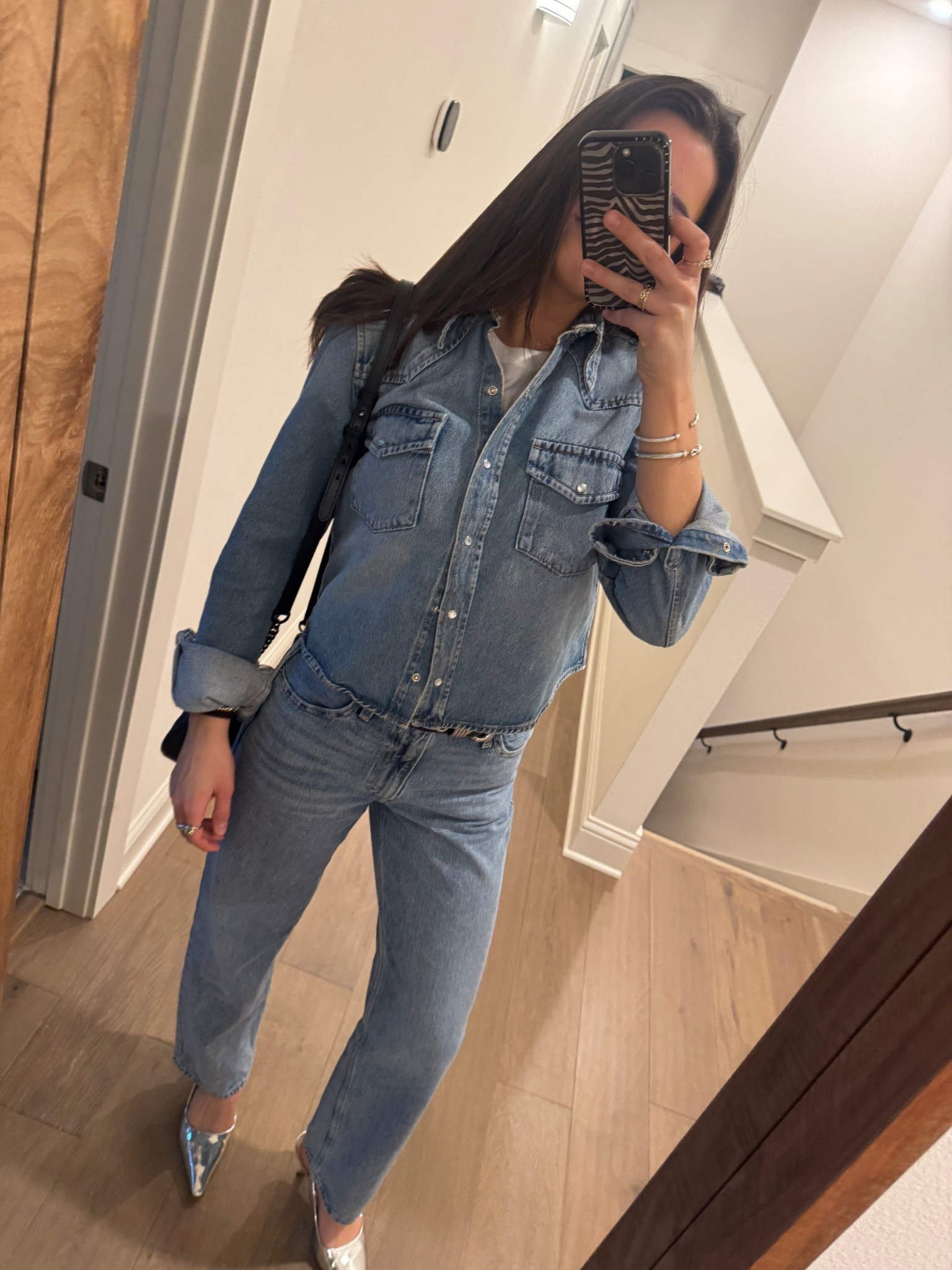 canadian tuxedo !!!
love these levi’s 

denim on denim, silver kitten heels 

#LTKSaleAlert #LTKSeasonal #LTKootd