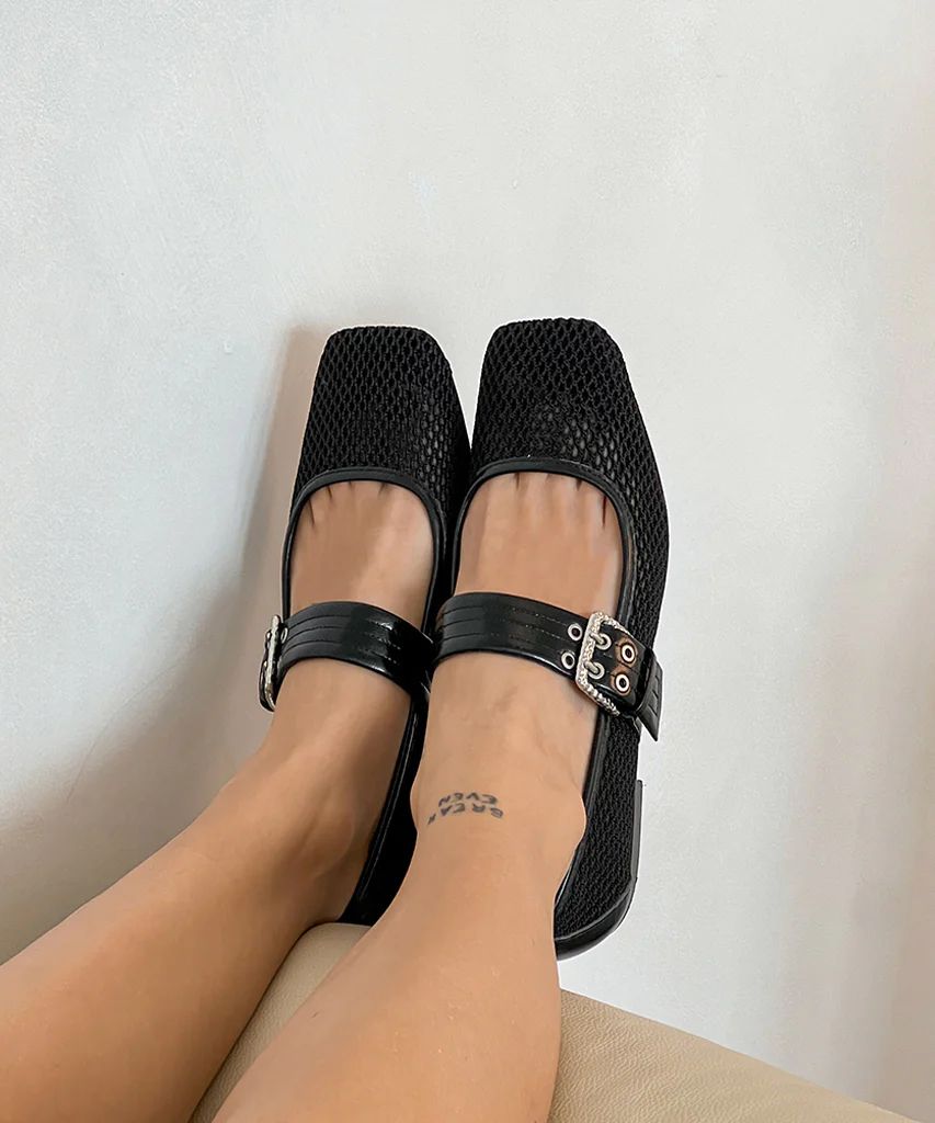 Arora Ballet Flats | DolceVita.com