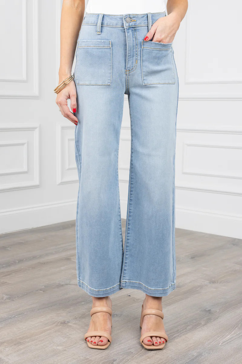 Clarissa Jeans | Avara