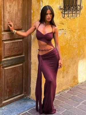 LUCETTA MAXI DRESS DEEP MAROON | Outcast (AU, DE, BE, DK, FI, FR & VA)