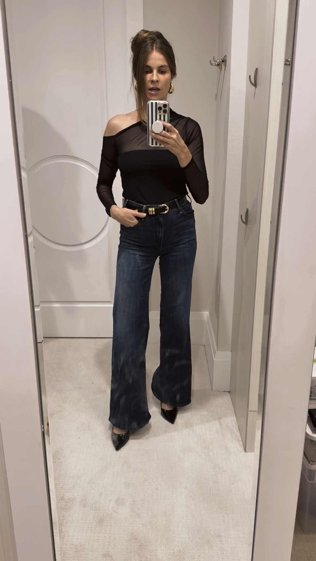 Will be wearing these jeans all season, and this top is only $34!

#LTKOver40 #LTKFindsUnder100 #LTKSeasonal