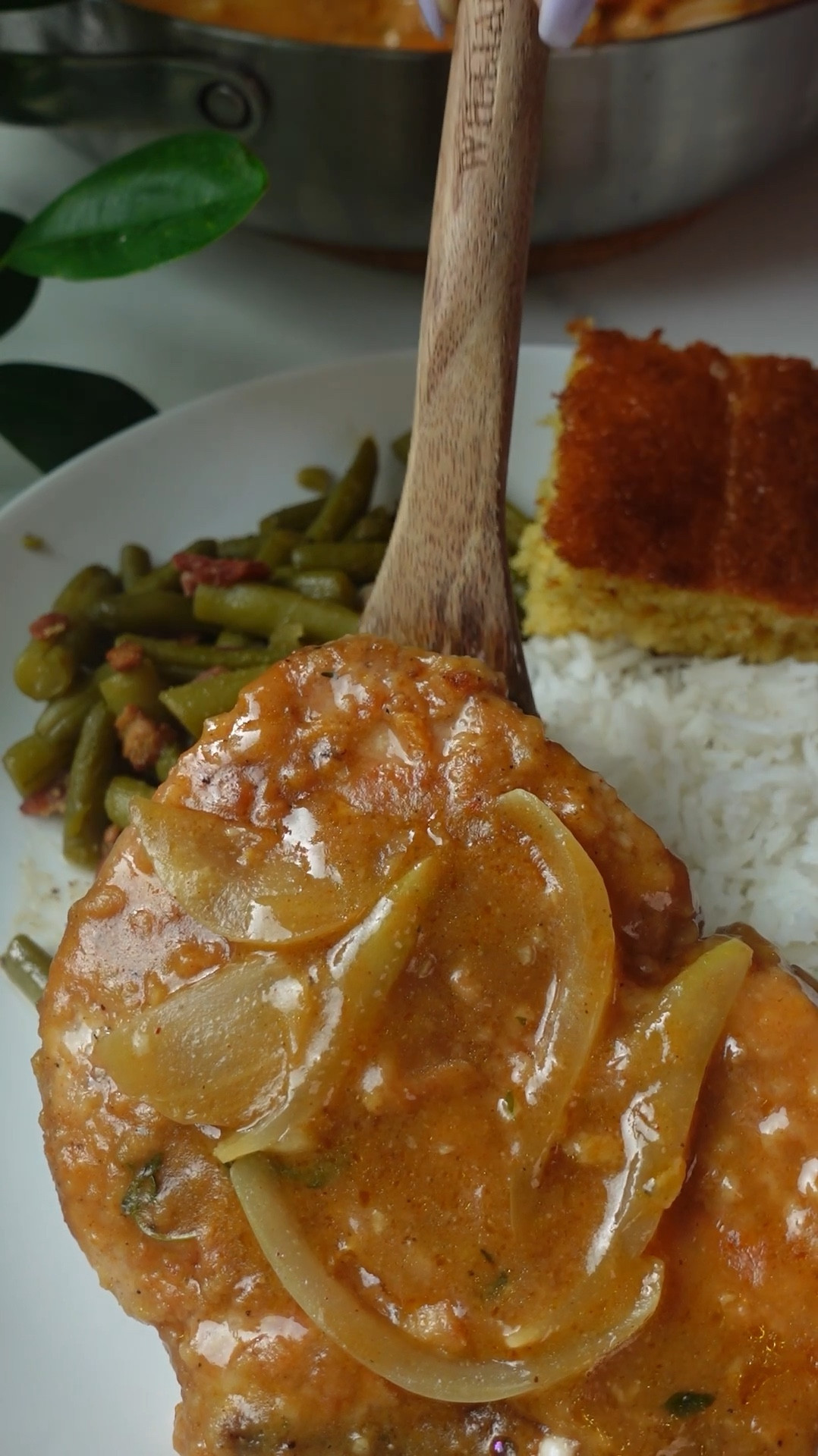 Smothered pork chops for Sunday dinnerr