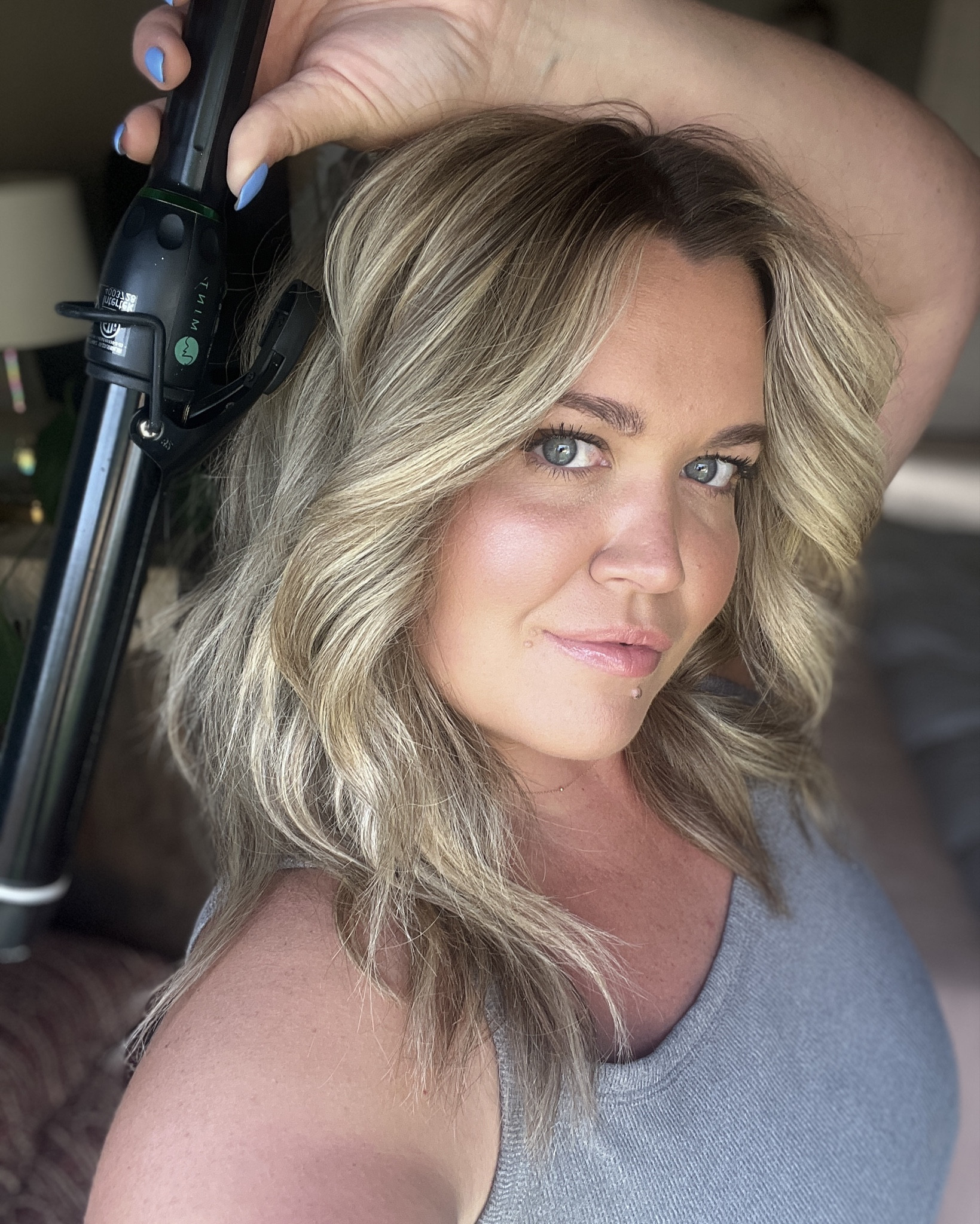 This is my everyday textured boho curls hair routine — soft, effortless, and full of life. Everything I use is linked so you can try it too!

Mint Tools Curling Iron - https://a.co/d/eh3euy7

#LTKmorningroutine #LTKdayinmylife #LTKBeauty