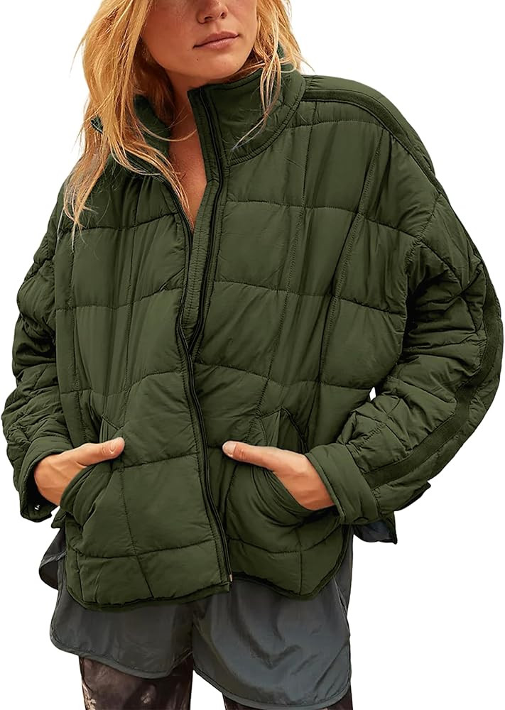 Quilted Puffer Jacket Women Lightweight Short Zip Up Padded Coat with Pockets | Amazon (US)