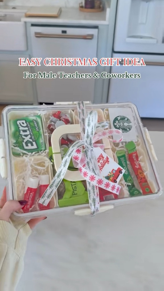 These snackle boxes are currently on sale 2 for $12.88 at Walmart (regular $10 each) and make great gift ideas! 






Christmas gift idea 
Gifts for him 
Gifts for her 
Christmas gift basket 
Brr basket 
Teacher gift idea 
Coworker gift 

#LTKFindsUnder50 #LTKHoliday #LTKGiftGuide